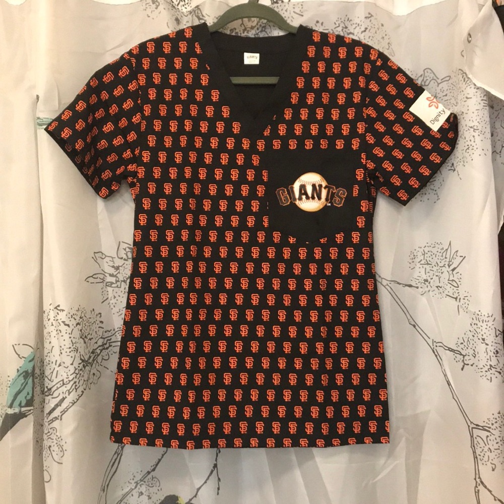SF Giants Scrub top (Small)